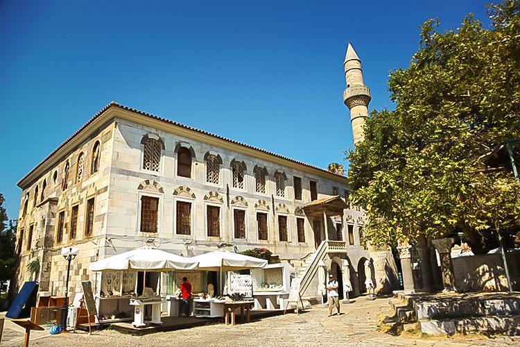 Cezayirli Gazi Hasan Paşa (Lonca) Camii